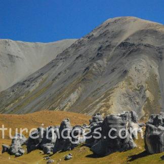 転がっている岩までもが美しい景色