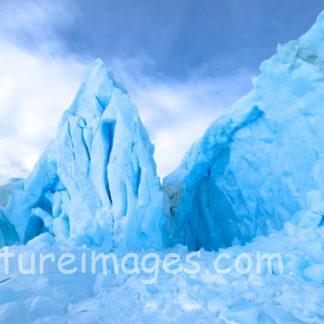 氷の山と氷の地面