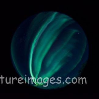 まるい世界のオーロラ②