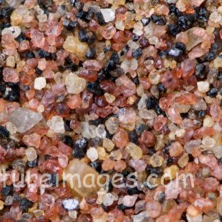 ガーネットの砂